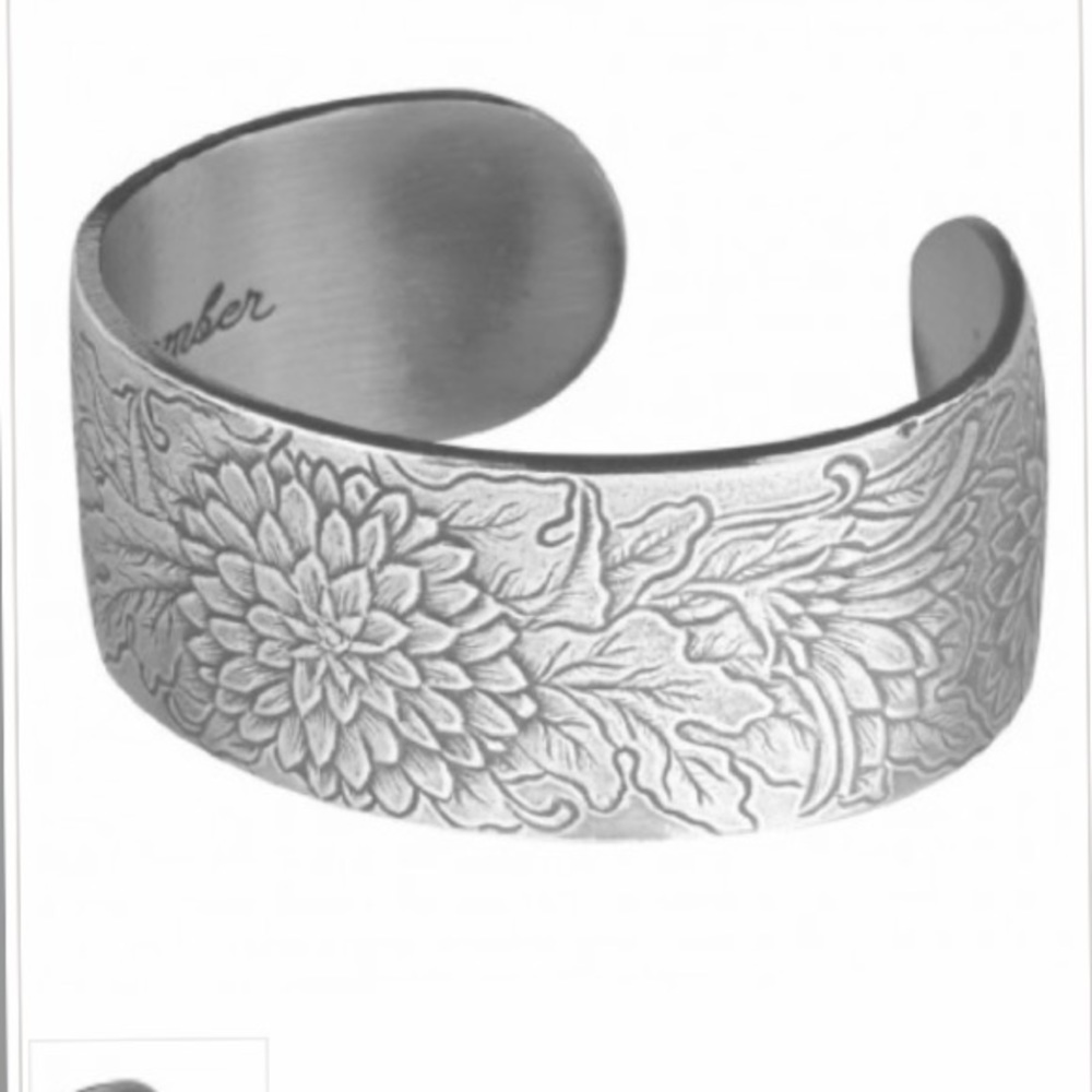 Salisbury Flower of the Month Bracelet - November